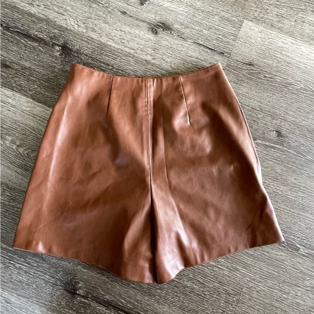 Zara High Waist Brown Shorts with Button Accents - Picture 7 of 7